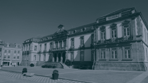 Entre a Promessa e o Poder: Uma reflexão sobre coerência e mudança em Ovar e Esmoriz